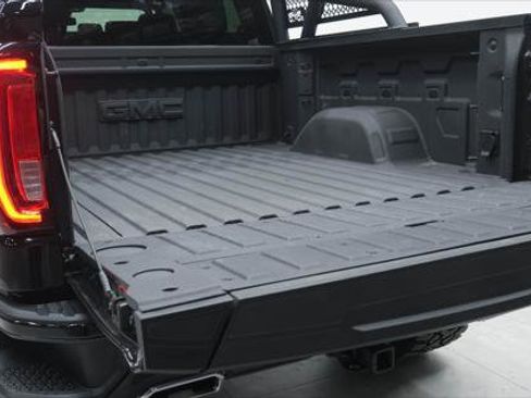 Used 2025 GMC Sierra 1500 AT4 image 9