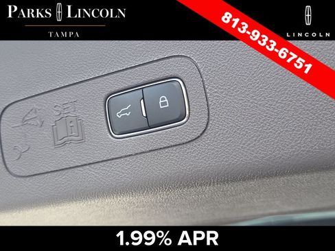 Certified 2022 Lincoln Aviator Reserve w/ Elements Package Plus AWD/4WD image 9