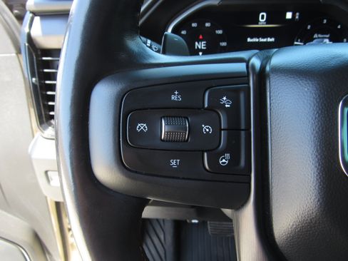 Used 2022 GMC Sierra 1500 AT4 w/ Sierra Safety Plus Package AWD/4WD image 26