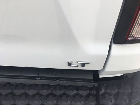 Used 2024 Chevrolet Colorado LT w/ LT Convenience Package image 30