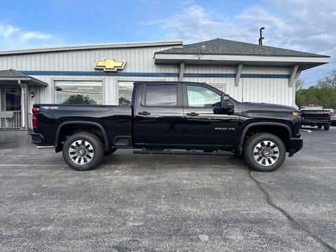 New 2026 Chevrolet Silverado 2500 Custom w/ Custom Value Package AWD/4WD image 8