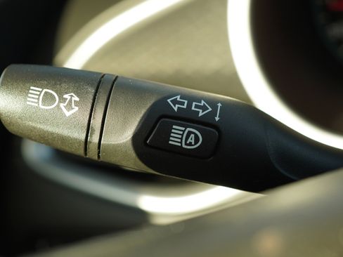 Used 2024 Chevrolet Malibu LT image 36