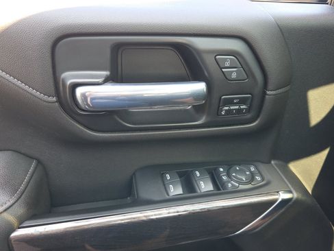 Used 2022 Chevrolet Silverado 2500 LTZ AWD/4WD image 9