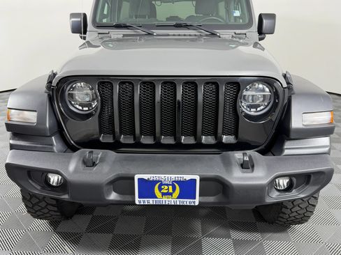 Used 2020 Jeep Wrangler Unlimited Sport AWD/4WD image 3