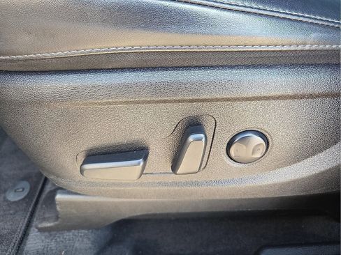 Used 2024 Kia Telluride S w/ S Sunroof Package image 15