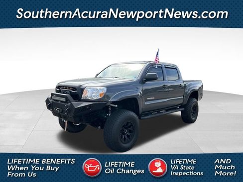 Used 2011 Toyota Tacoma 4x4 Double Cab w/ TRD Off-Road Pkg w/JBL Audio image 1
