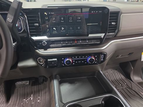 New 2026 GMC Sierra 2500 SLT w/ SLT Premium Package image 19