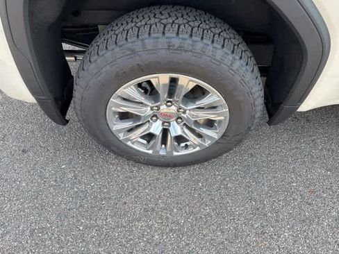 New 2026 GMC Sierra 1500 Denali w/ Technology Package image 9