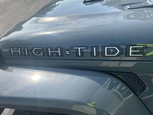 New 2025 Jeep Gladiator Sport image 32