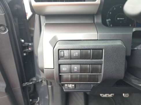 Used 2024 Toyota Tacoma TRD Sport image 17