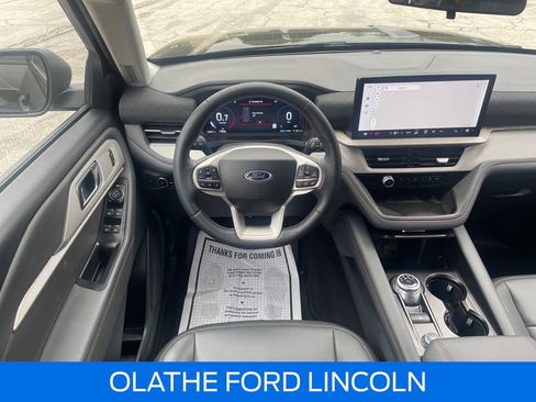 Certified 2025 Ford Explorer Active w/ Active Comfort Package AWD/4WD image 24