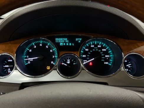 Used 2010 Buick Enclave CXL w/ Trailering Provision Package image 18