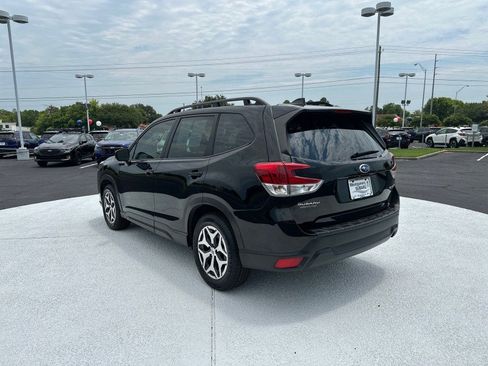 Certified 2023 Subaru Forester Premium AWD/4WD image 5