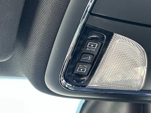 Used 2019 Jeep Cherokee High Altitude AWD/4WD image 35