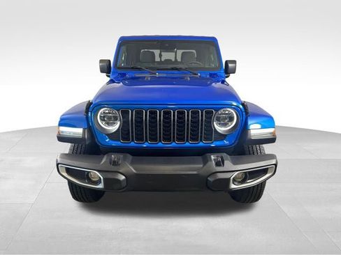Used 2024 Jeep Gladiator Sport AWD/4WD image 8