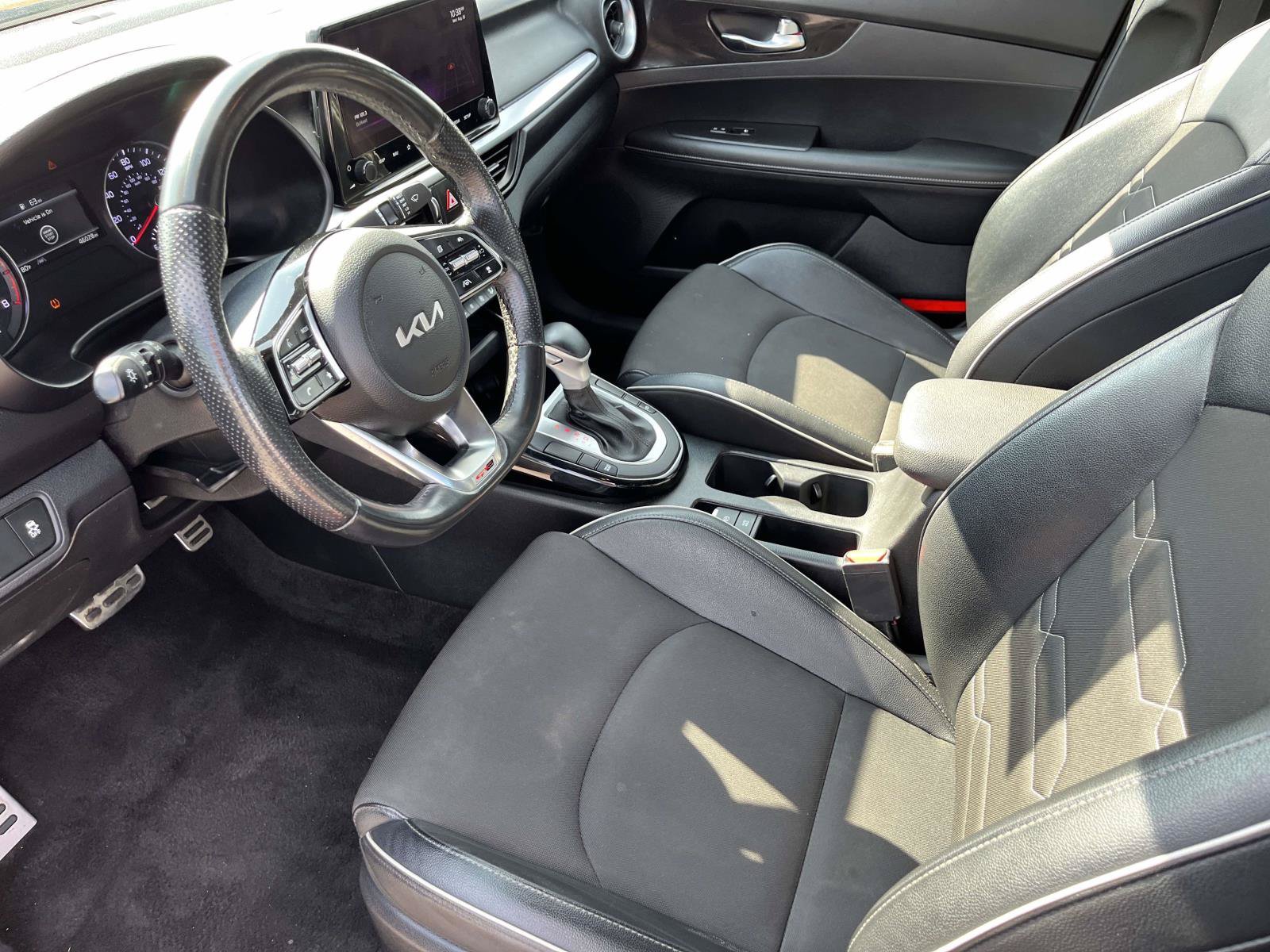 Used 2022 Kia Forte GT-Line w/ GT-Line Technology Package FWD image 25