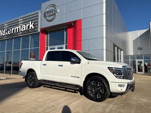 Used 2021 Nissan Titan Platinum Reserve w/ Moonroof Package image 1