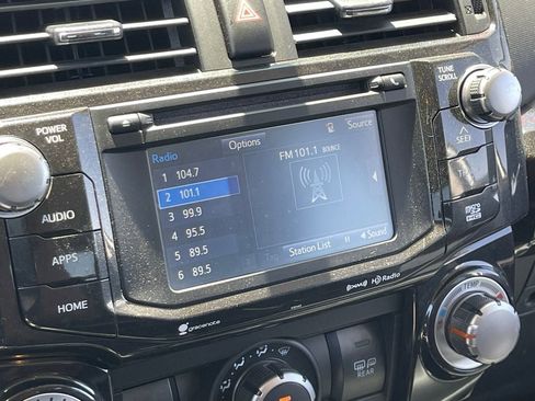 Used 2018 Toyota 4Runner TRD Off-Road Premium AWD/4WD image 12