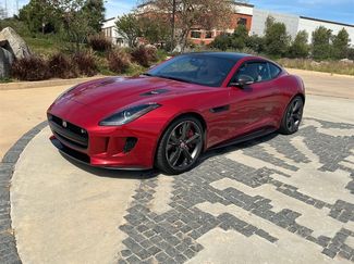 Used 2017 Jaguar F-TYPE R video 1