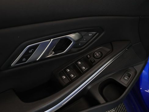 Used 2023 BMW 330i Sedan w/ M Sport Package RWD image 15