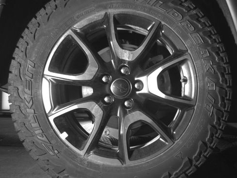 Used 2025 Jeep Compass Trailhawk AWD/4WD image 15
