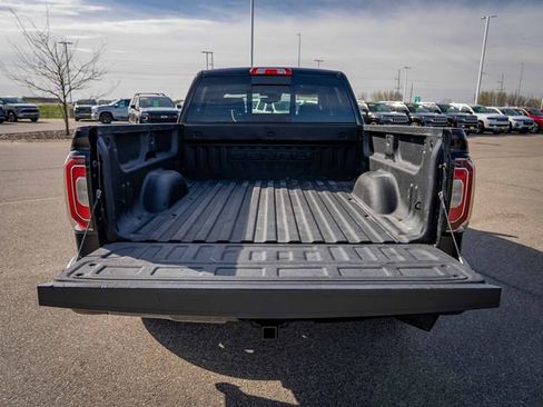 Used 2016 GMC Sierra 1500 Denali w/ Denali Ultimate Package AWD/4WD image 15