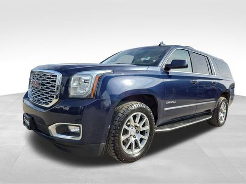 Used 2019 GMC Yukon XL Denali AWD/4WD image 5