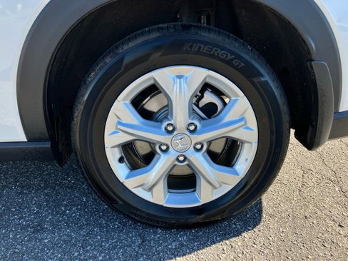 Certified 2025 Honda HR-V LX image 26