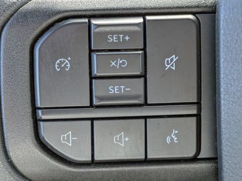 Certified 2023 Ford F350 XLT AWD/4WD image 23