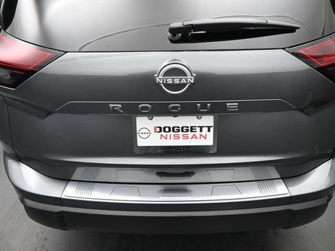 New 2026 Nissan Rogue SV w/ Cold Weather Package image 10