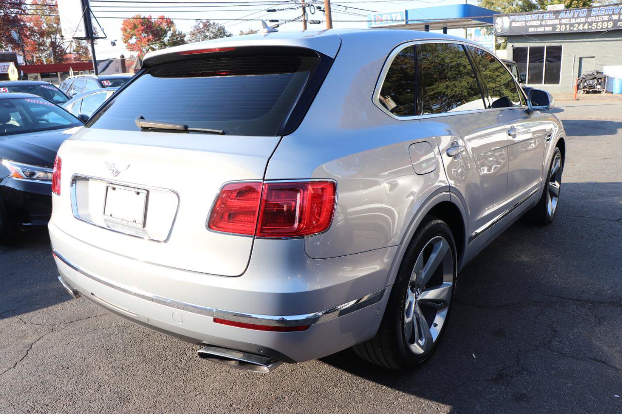Used 2018 Bentley Bentayga AWD/4WD image 5