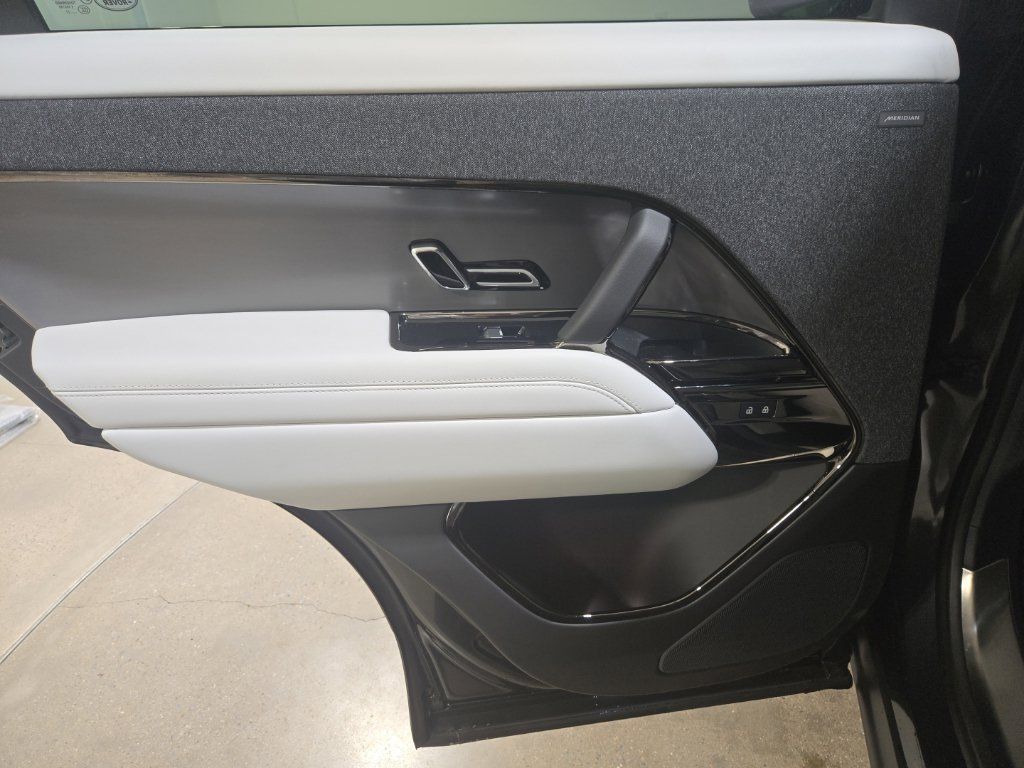 Certified 2023 Land Rover Range Rover Sport SE AWD/4WD image 24