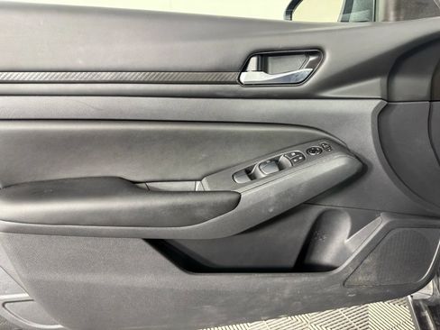 Used 2022 Nissan Altima 2.5 S image 34