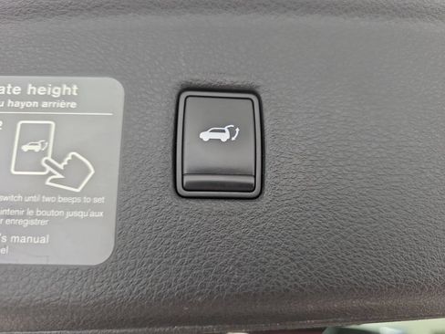 Certified 2020 INFINITI QX50 Sensory w/ Climate Package AWD/4WD image 31