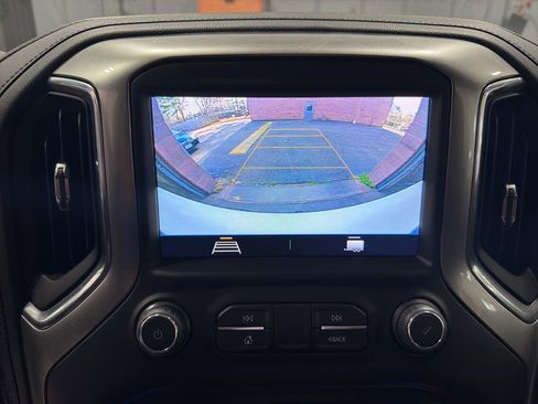 Used 2022 Chevrolet Silverado 1500 LT image 17