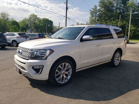 Used 2018 Ford Expedition Platinum AWD/4WD image 3
