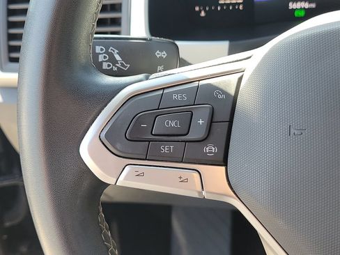 Used 2022 Volkswagen Atlas Cross Sport SE FWD image 26