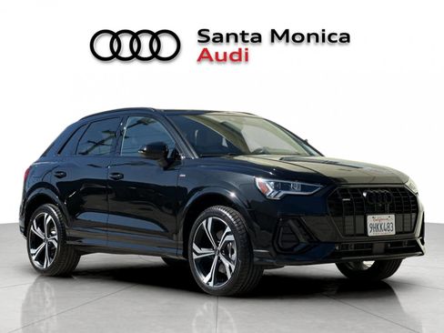 Used 2023 Audi Q3 2.0T Premium Plus w/ Premium Plus Package AWD/4WD image 9