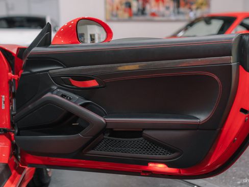 Used 2019 Porsche 911 Speedster RWD image 32