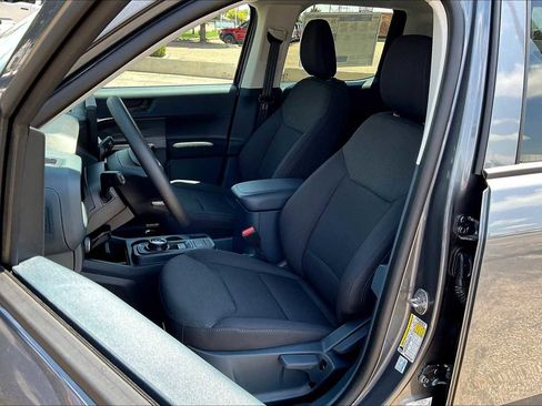 New 2025 Ford Maverick XL image 9