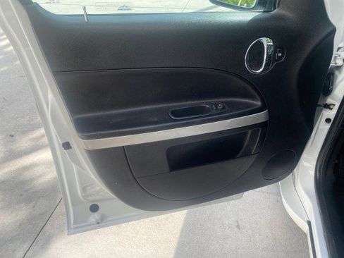 Used 2008 Chevrolet HHR LS w/ Enhanced Sound Package image 32