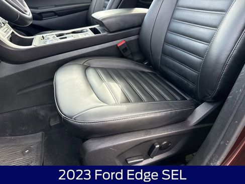 Used 2023 Ford Edge SEL w/ Convenience Package image 12