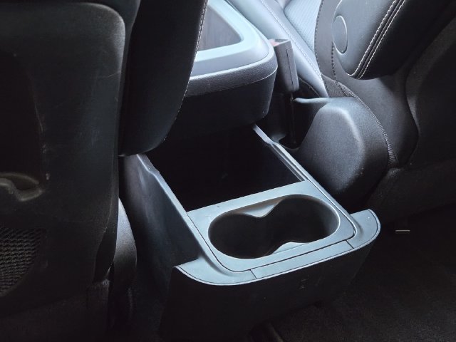 Certified 2025 Chrysler Pacifica Select FWD image 30