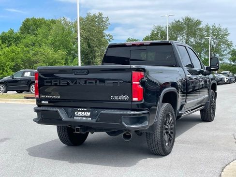 Used 2025 Chevrolet Silverado 2500 High Country w/ High Country Premium Package AWD/4WD image 7