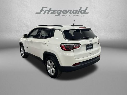 Used 2021 Jeep Compass Latitude FWD image 3