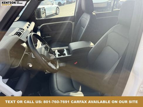 Used 2025 Land Rover Defender 110 S image 30