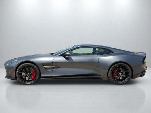 New 2025 Aston Martin Vanquish image 8