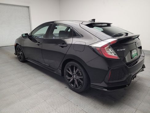 Used 2018 Honda Civic Sport image 5