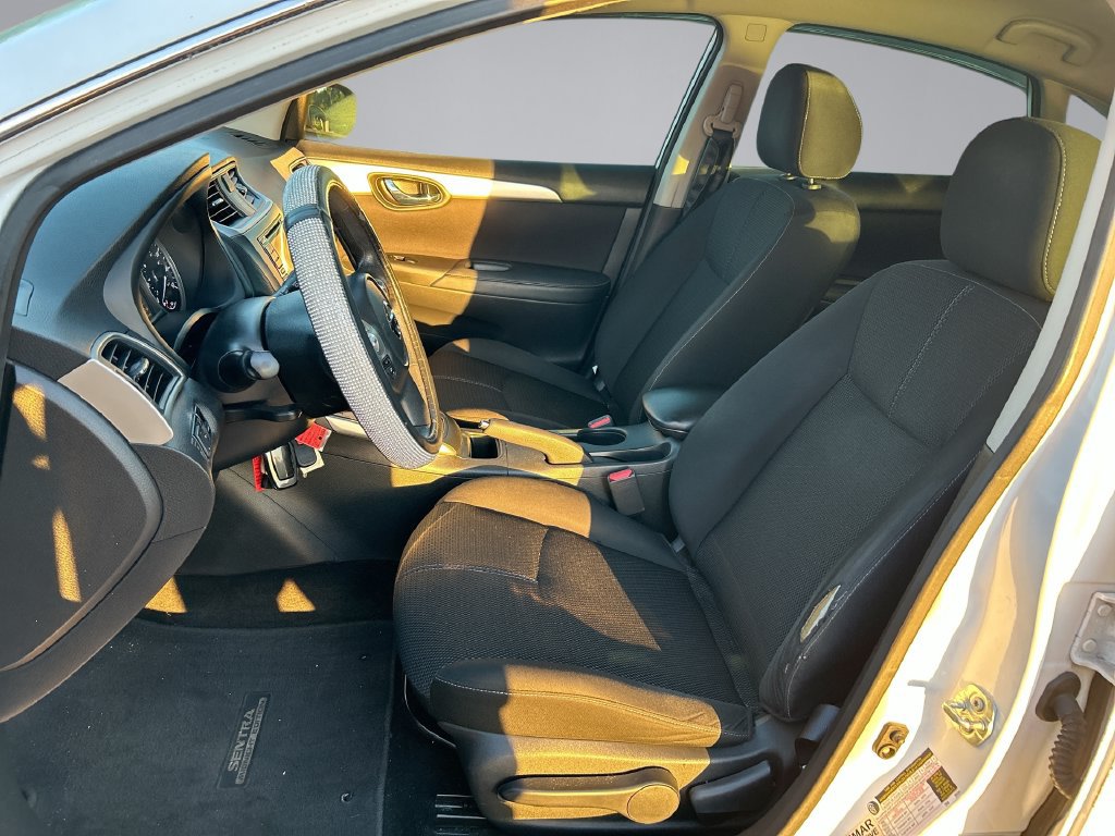 Used 2018 Nissan Sentra S w/ S Midnight Style Package FWD image 11