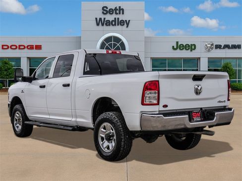 Used 2024 RAM 2500 Tradesman w/ Chrome Appearance Group image 5